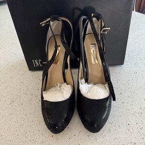 Black print INC heels with ankle bracelet & gold hardware